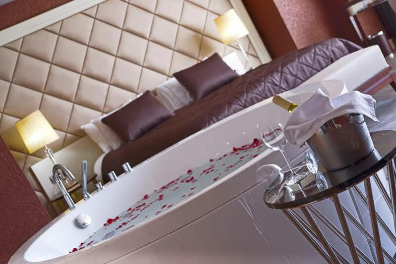 Taba Luxury Suites And Hotel Provincia di Provincia di Istanbul Esterno foto